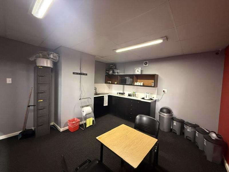 To Let Commercial Property for Rent in Newton Park Eastern Cape